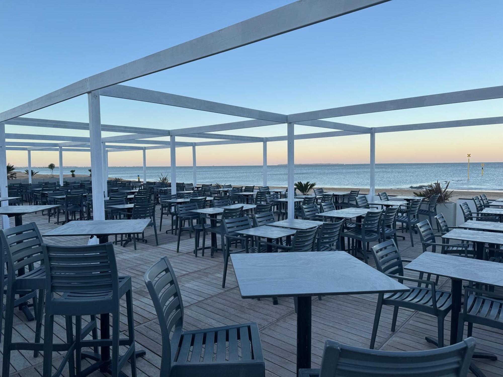 Acadie Saint Victor - Hotel Restaurant - Face Mer - Chatelaillon Plage Exterior foto