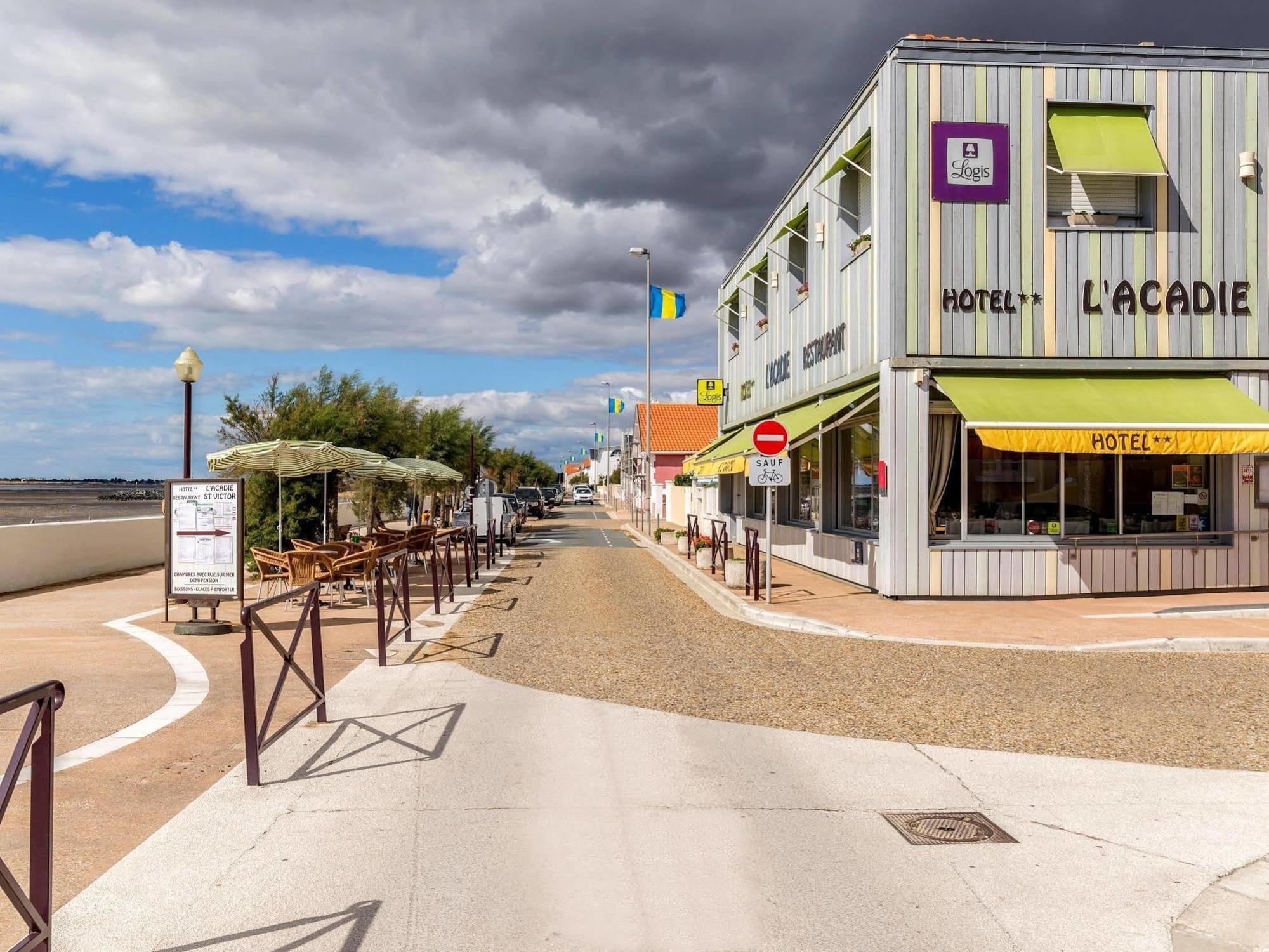 Acadie Saint Victor - Hotel Restaurant - Face Mer - Chatelaillon Plage Exterior foto