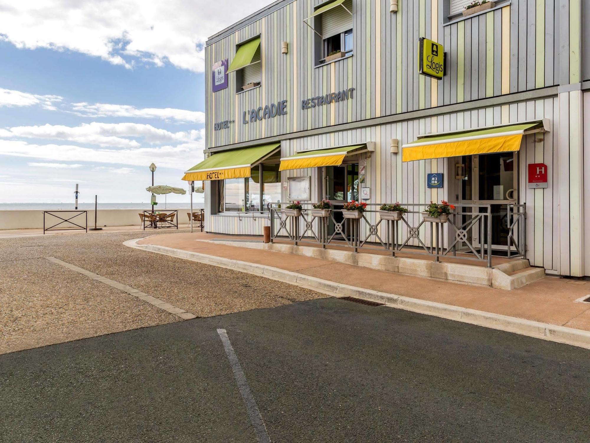 Acadie Saint Victor - Hotel Restaurant - Face Mer - Chatelaillon Plage Exterior foto