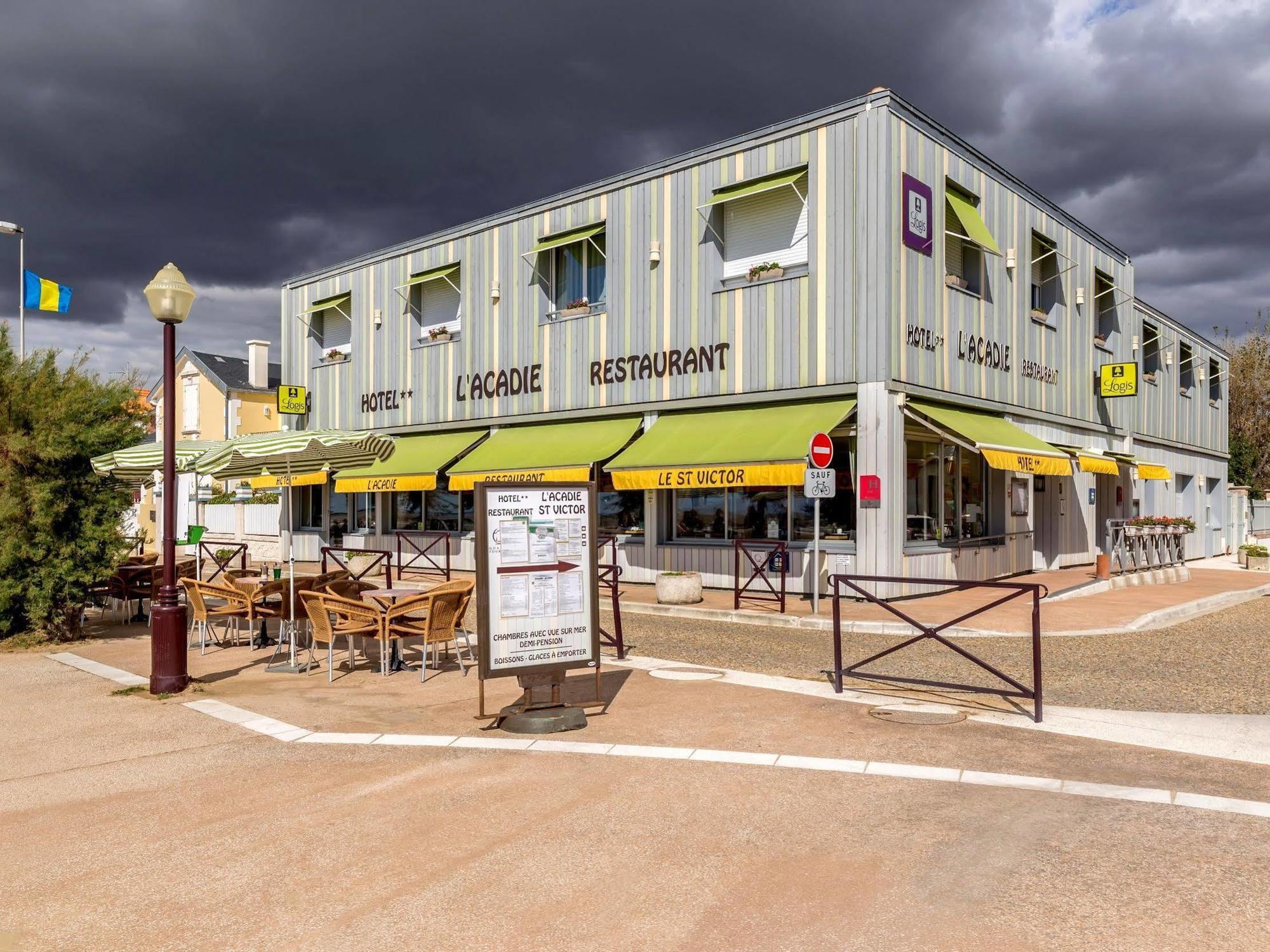 Acadie Saint Victor - Hotel Restaurant - Face Mer - Chatelaillon Plage Exterior foto