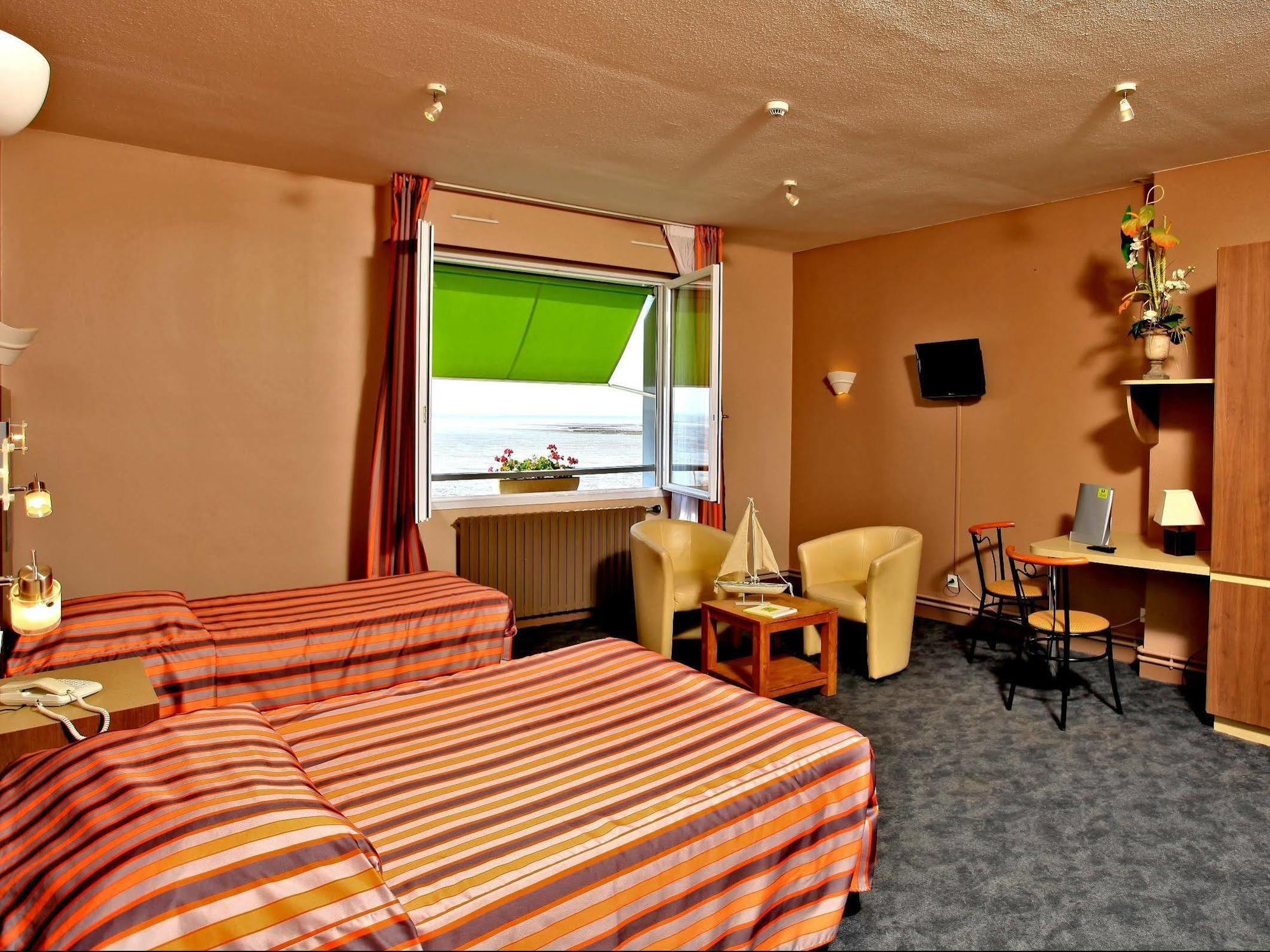Acadie Saint Victor - Hotel Restaurant - Face Mer - Chatelaillon Plage Exterior foto